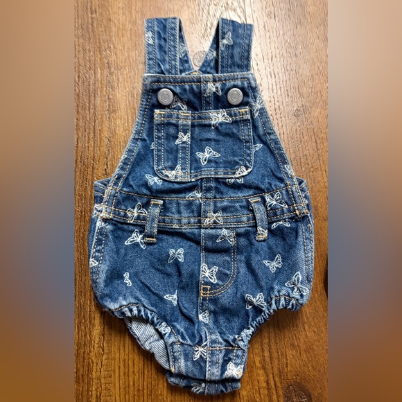 Two Bubble Rompers - Picture 2 of 6